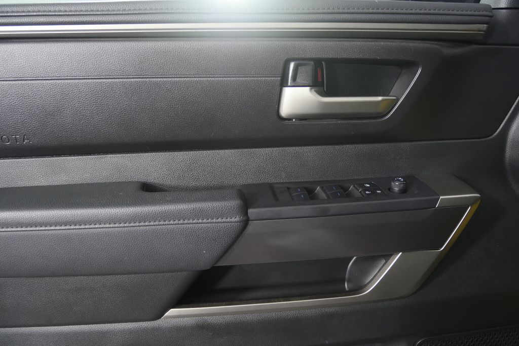 Thumbnail: 2024 Toyota Tundra - 9