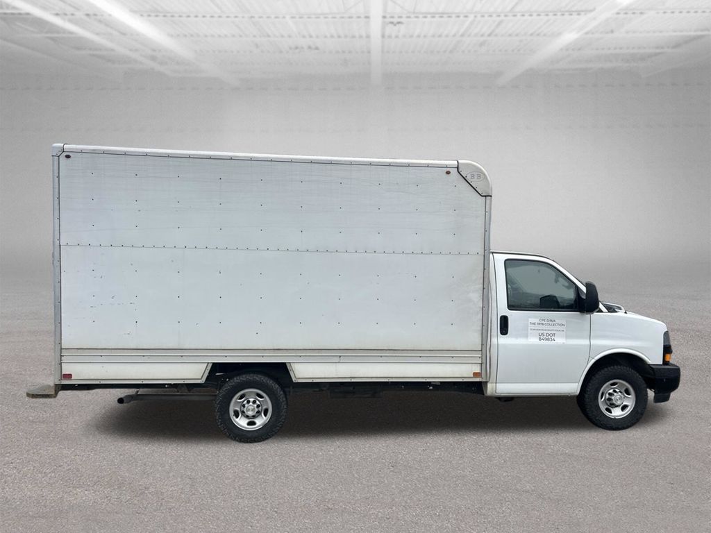 2022 Chevrolet Express 3500 Work Van - 6