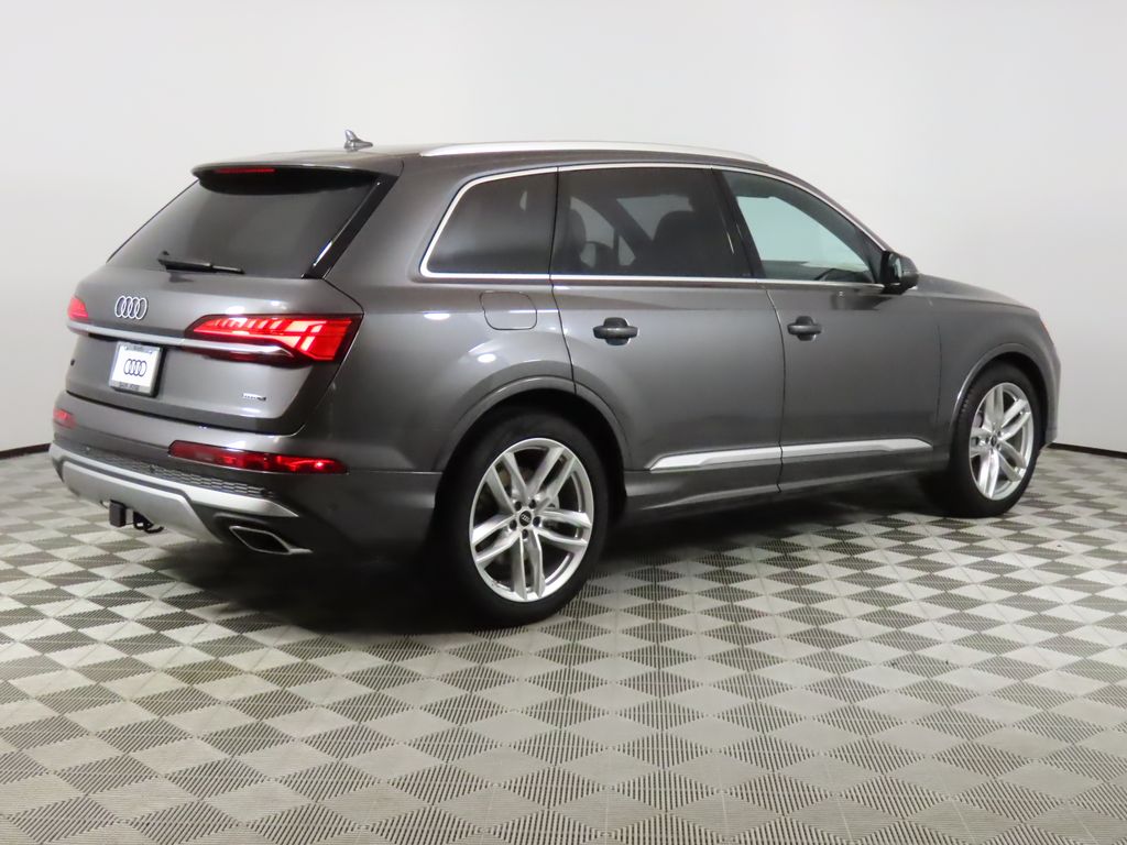 Thumbnail: 2025 Audi Q7 - 5