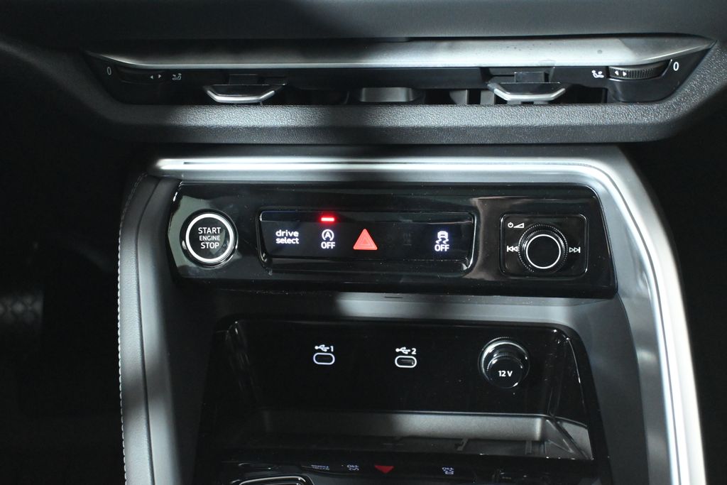 Thumbnail: 2025 Audi Q5 - 18