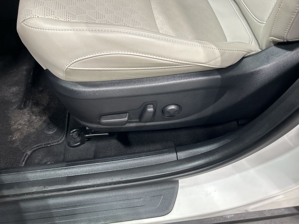 used 2023 Kia Seltos car, priced at $20,879