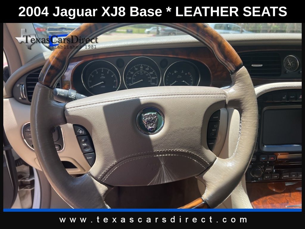 2004 Jaguar XJ-Series XJ8 photo