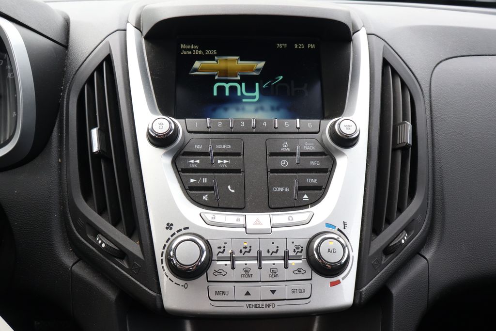 Thumbnail: 2013 Chevrolet Equinox - 21