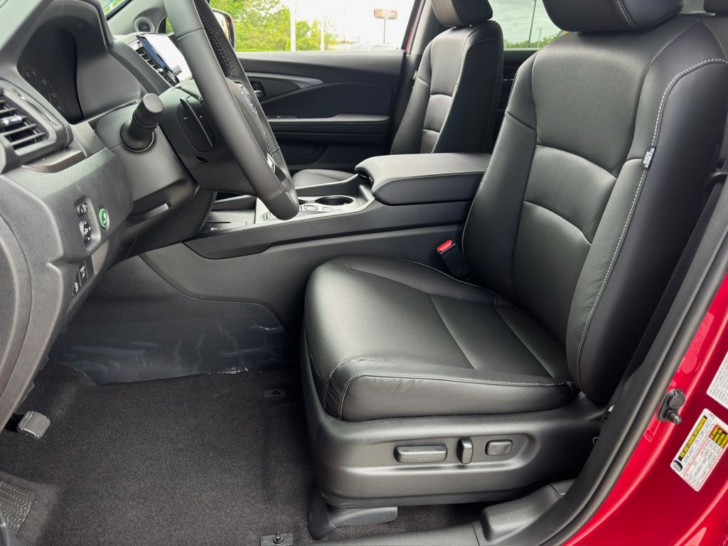 2026 Honda Ridgeline RTL Red at Community Honda