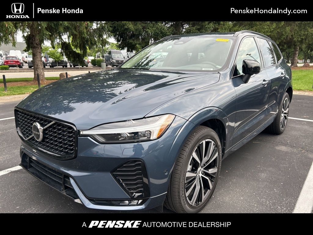 2024 Volvo XC60 B5 Plus Hero Image
