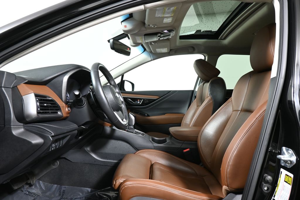 2022 Subaru Outback Touring 3