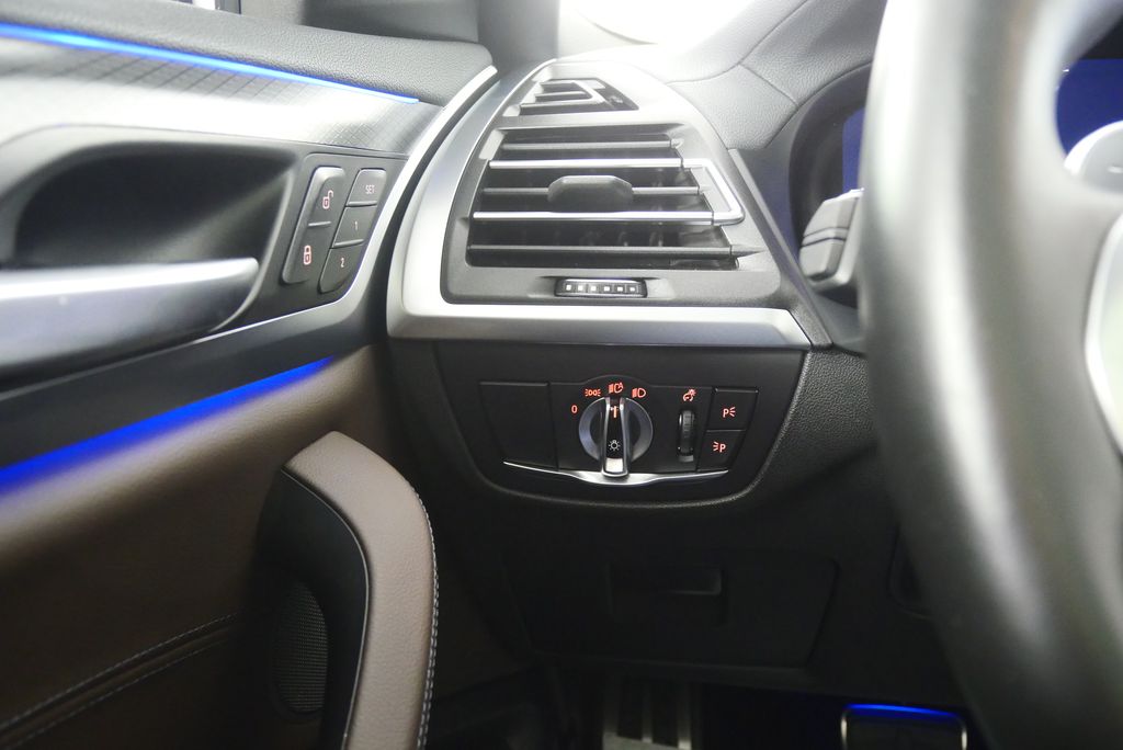 Thumbnail: 2023 BMW X3 - 21