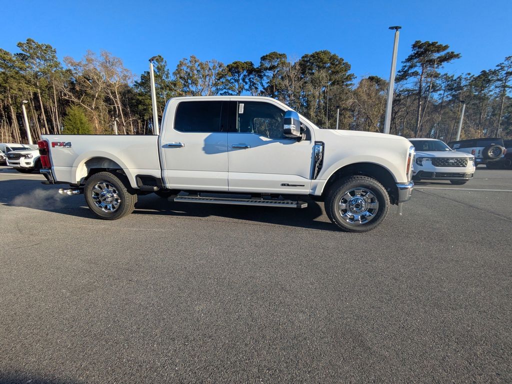 2026 Ford F-350 LARIAT