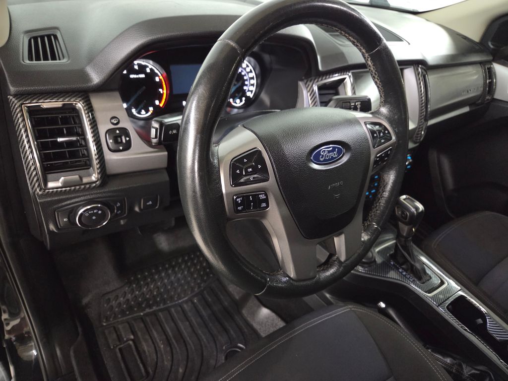 Used 2019 Black Ford XLT image 19