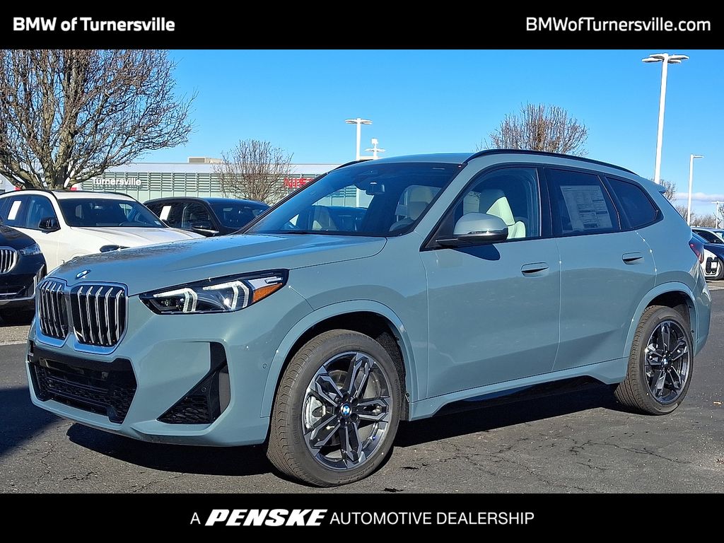 Thumbnail: 2026 BMW X1 - 1