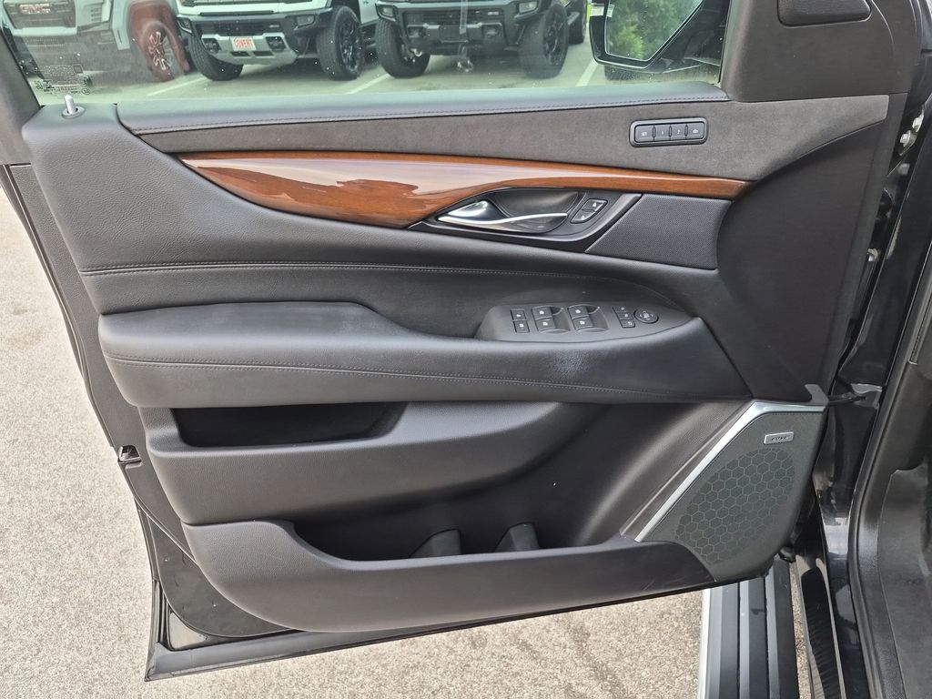 Used Car 2020 Cadillac Escalade  Premium Luxury For Sale Under $35,000 In Austin, Texas