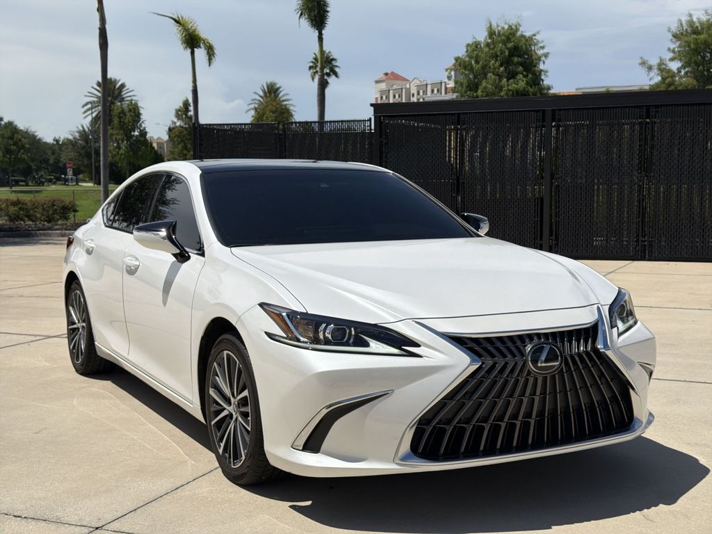 Thumbnail: 2023 Lexus ES - 12