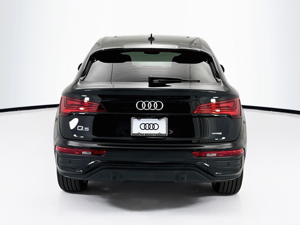 Thumbnail: 2023 Audi Q5 - 6