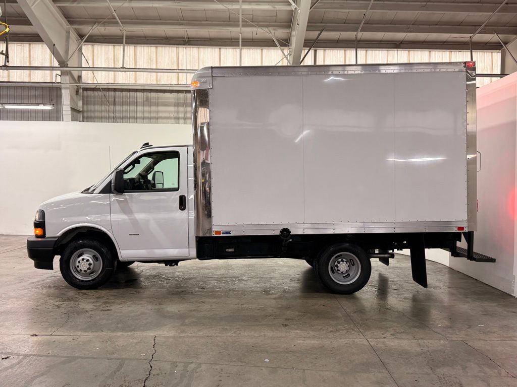 2025 Chevrolet Express 3500 Work Van
