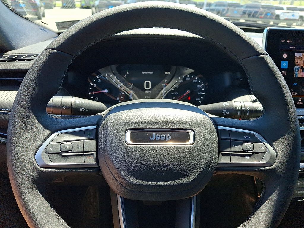 2026 Jeep Compass — photo 14