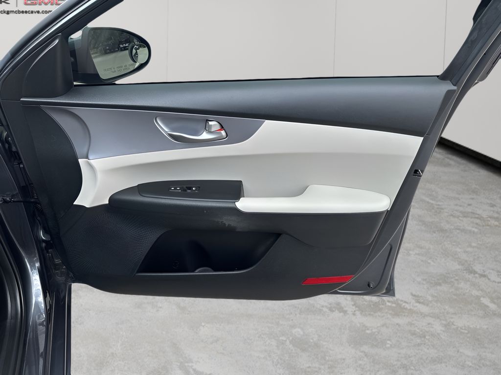 Used Car 2022 Kia Forte  Lxs For Sale Under $15,000 In Austin, Texas