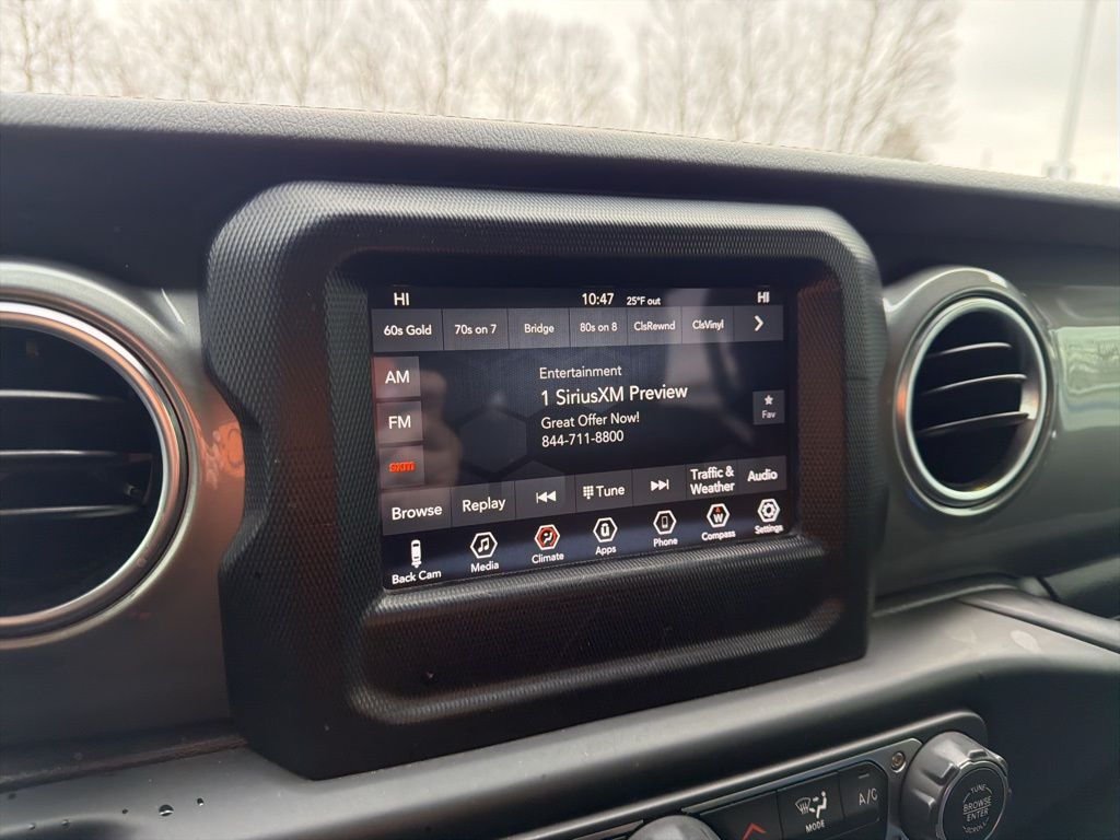 Thumbnail: 2020 Jeep Wrangler - 29