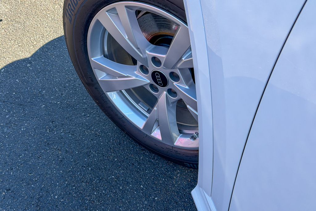 New 2025 White Audi 2.0T Premium image 10