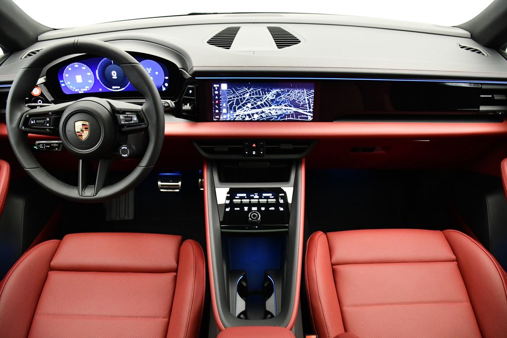 Thumbnail: 2025 Porsche Macan - 22