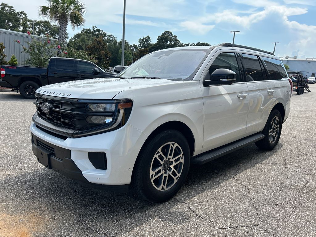 2025 White Ford Expedition Active RWD SUV