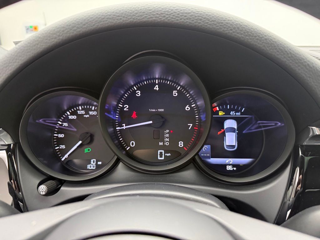 Thumbnail: 2026 Porsche Macan - 11