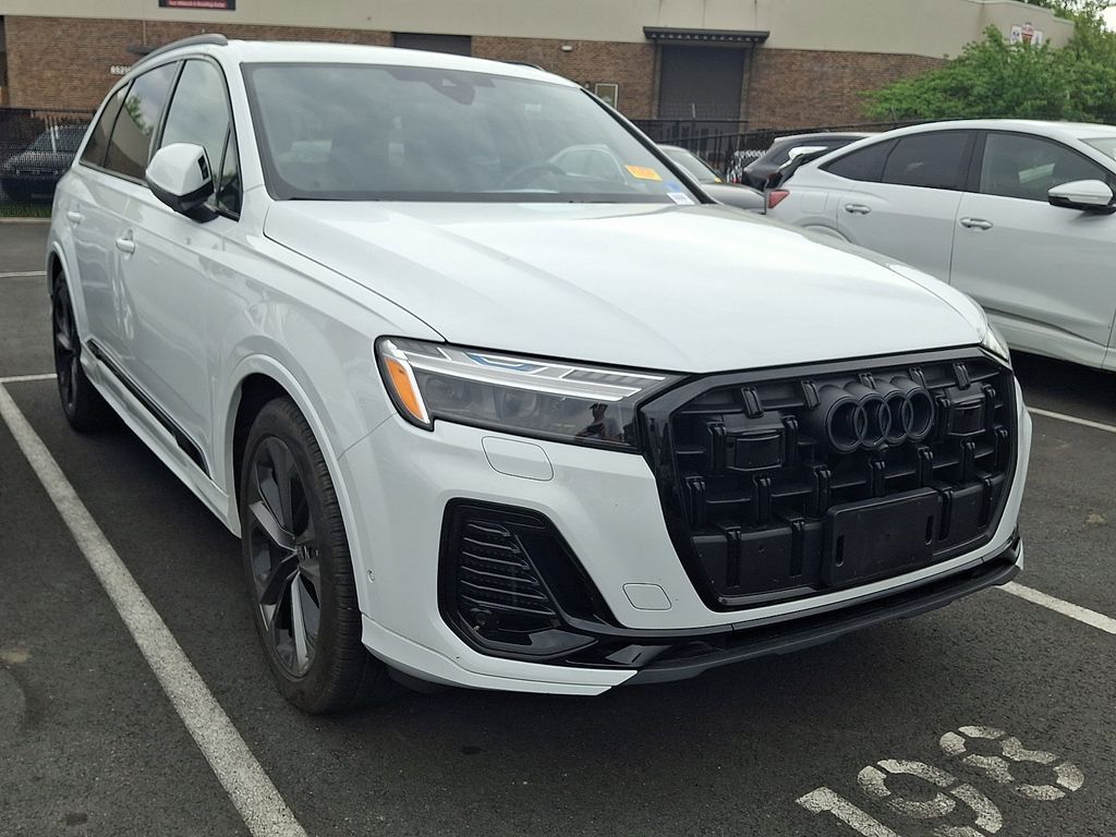 Thumbnail: 2025 Audi Q7 - 3