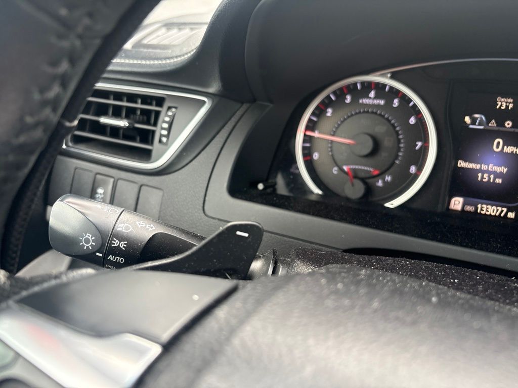 Used 2016 Black Toyota SE image 18
