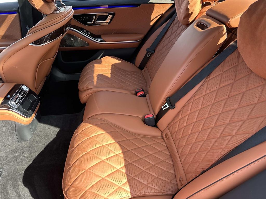 Thumbnail: 2022 Mercedes-Benz S-Class - 26