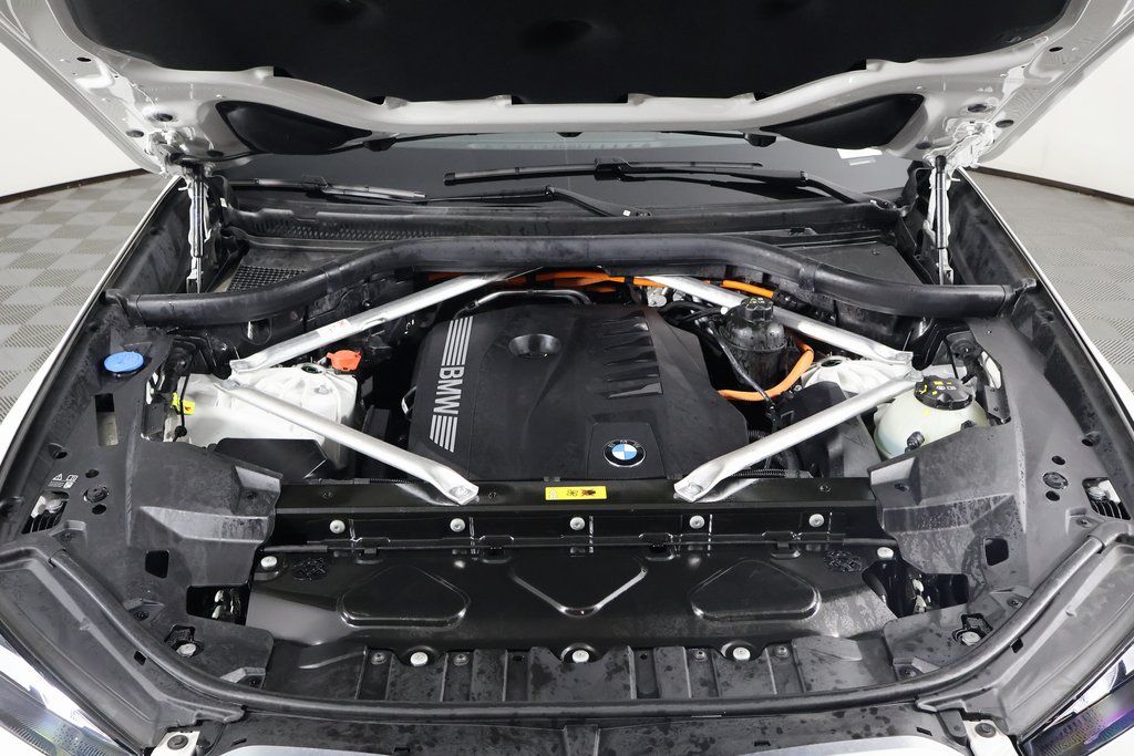 Thumbnail: 2024 BMW X5 - 15