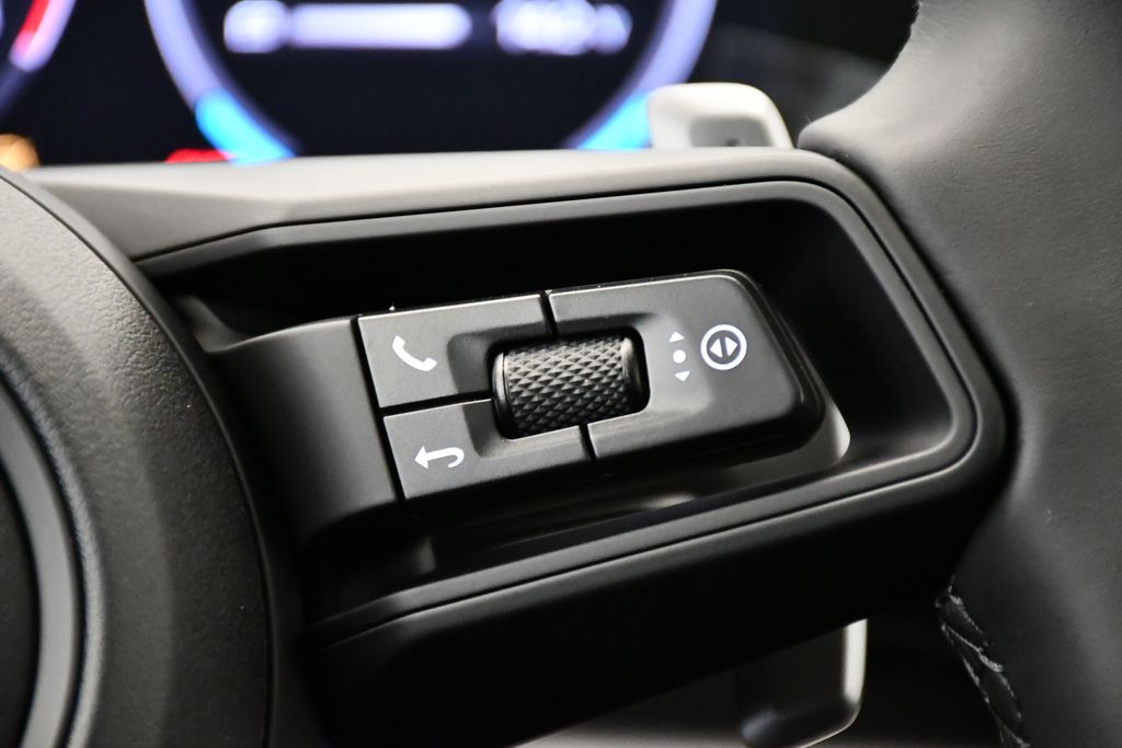 Thumbnail: 2026 Porsche Cayenne - 27