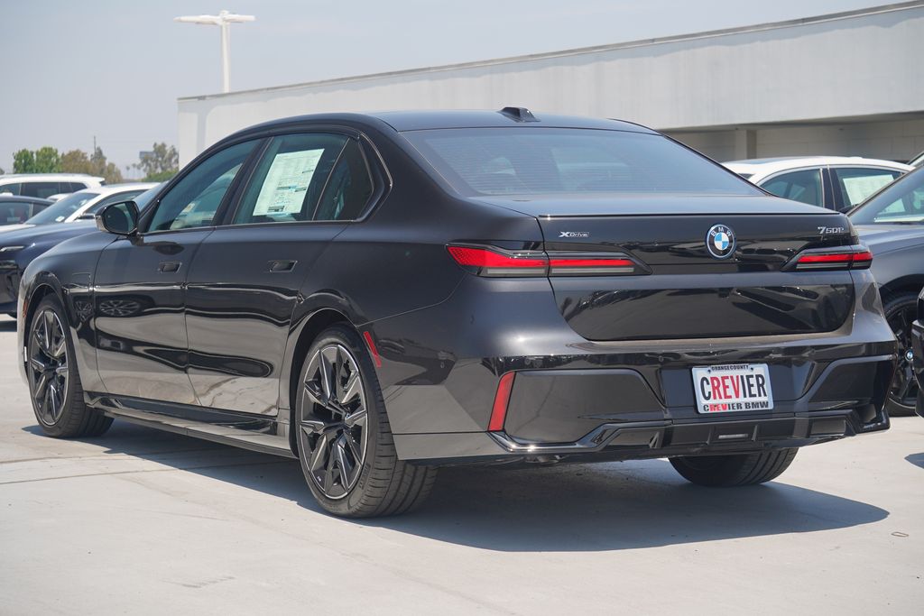 Thumbnail: 2025 BMW 7 Series - 8