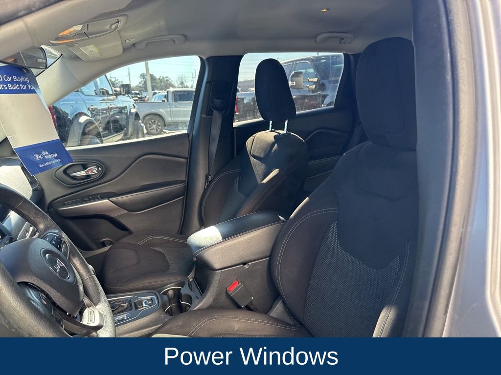 2019 Jeep Cherokee Latitude FWD