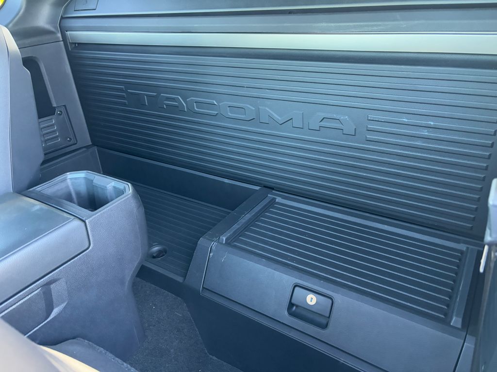 2024 Toyota Tacoma SR 12