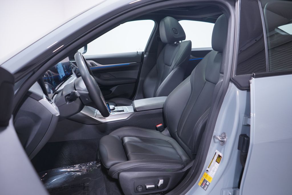 Thumbnail: 2023 BMW i4 - 7