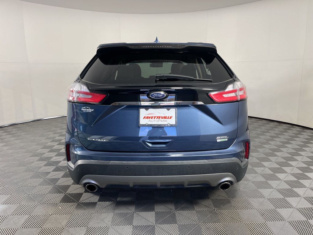 2019 Ford Edge SEL 11