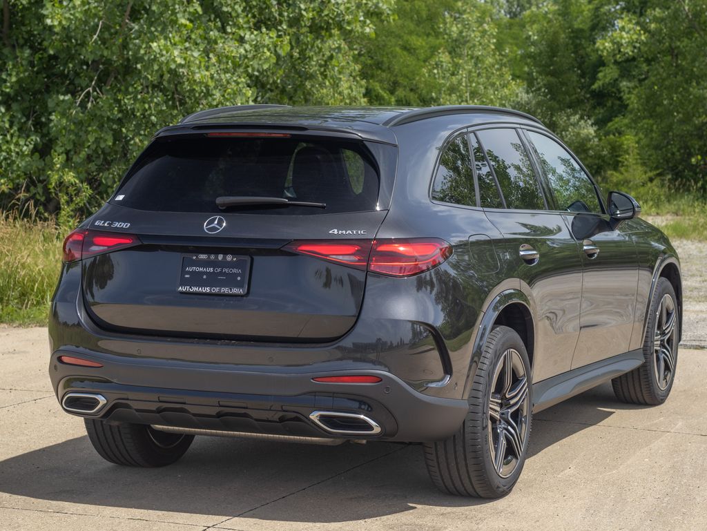 2024 Mercedes-Benz GLC GLC 300 photo