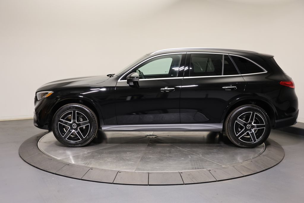 Thumbnail: 2026 Mercedes-Benz GLC - 4
