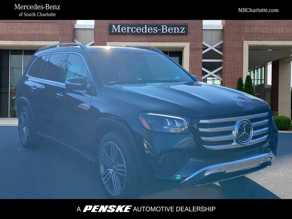 2025 Mercedes-Benz GLS 450 4MATIC -
                Pineville, NC