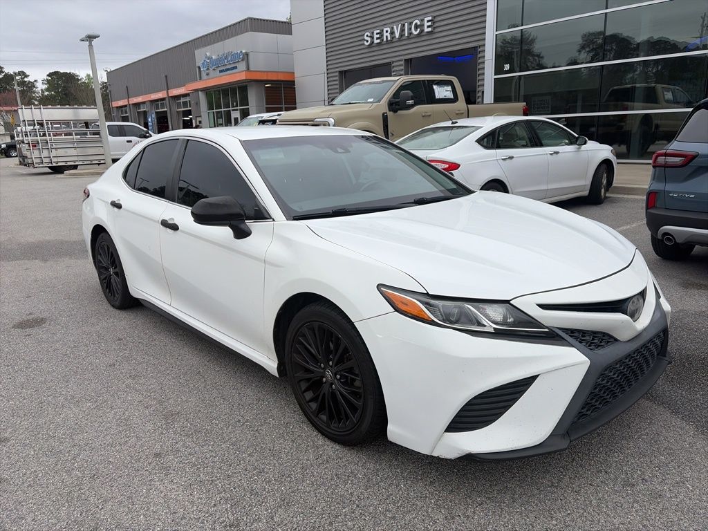 2018 Toyota Camry SE