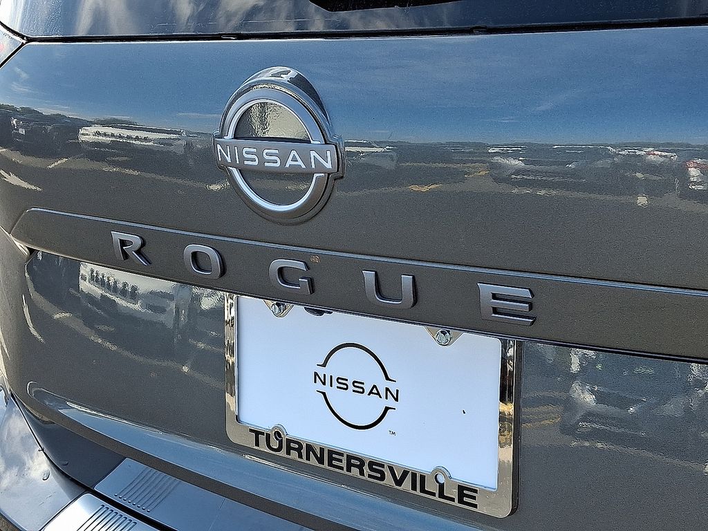 Thumbnail: 2026 Nissan Rogue - 5