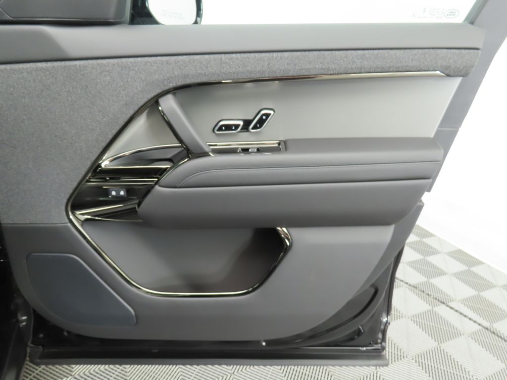 2025 Land Rover Range Rover Sport Dynamic 25