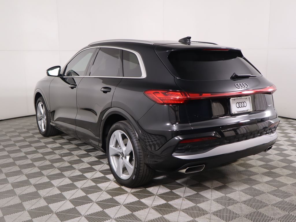 Thumbnail: 2025 Audi Q5 - 7