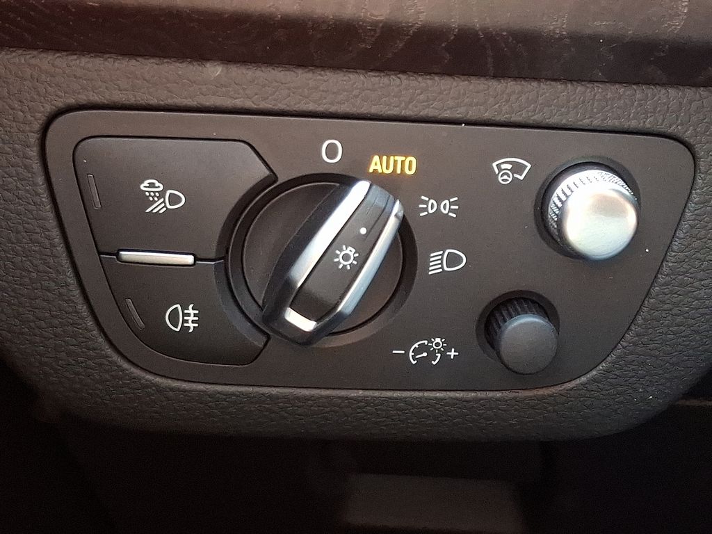 Thumbnail: 2018 Audi Q5 - 23