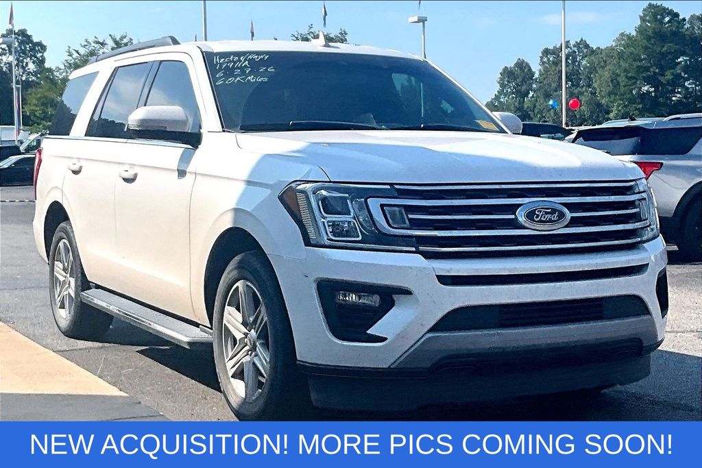 White Platinum Clearcoat Metallic 2019 Ford Expedition SUV / Crossover 4X2 Automatic