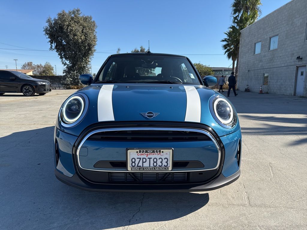 2022 MINI Cooper Signature 5