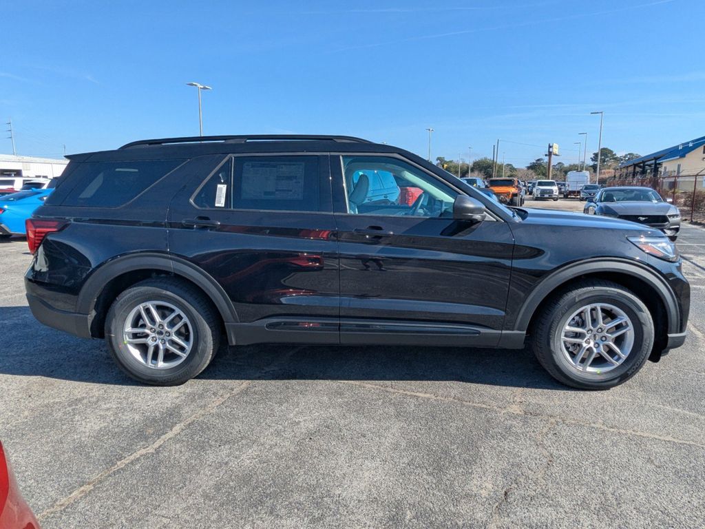 2026 Ford Explorer Active (200A)