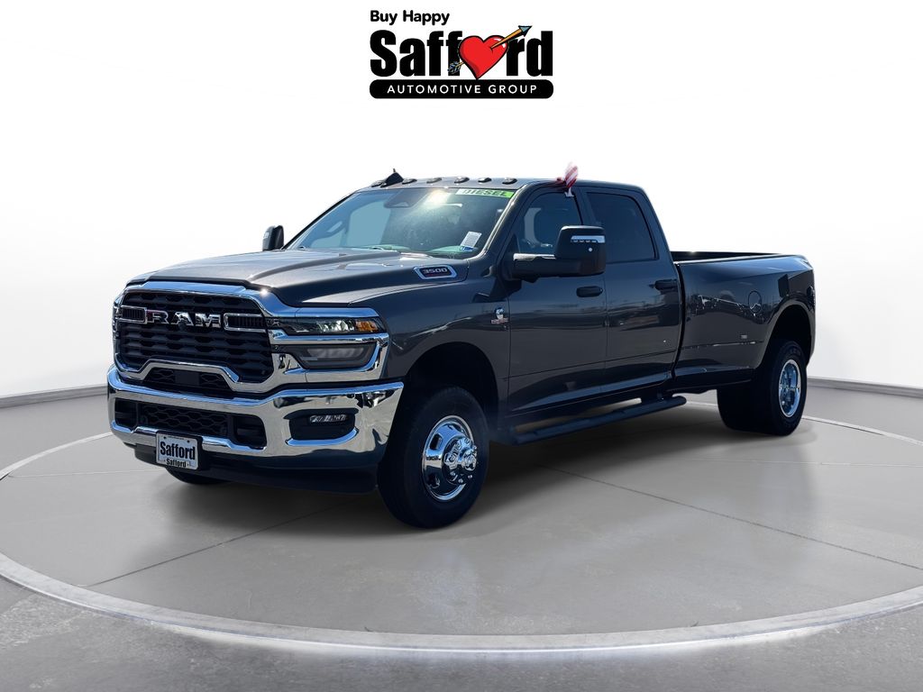 2026 RAM 3500 Tradesman Crew Cab LB DRW 4WD