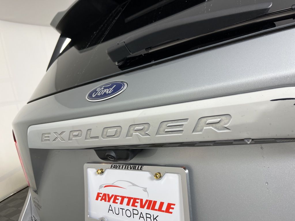 Thumbnail: 2023 Ford Explorer - 3