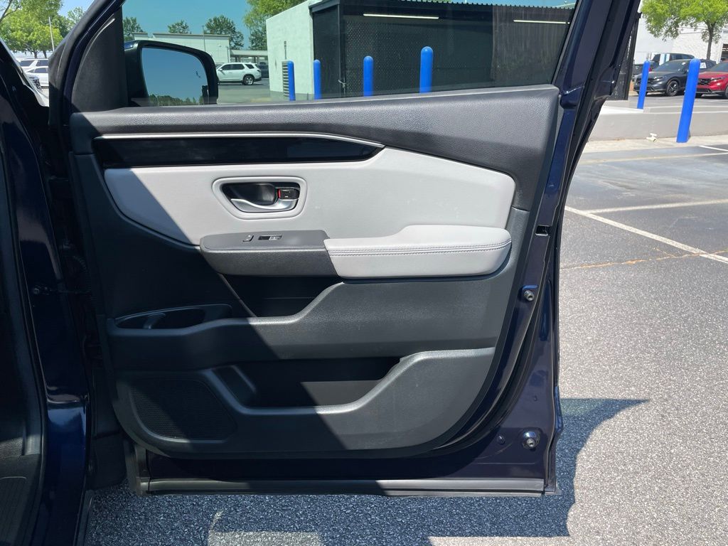 Thumbnail: 2025 Honda Pilot - 30