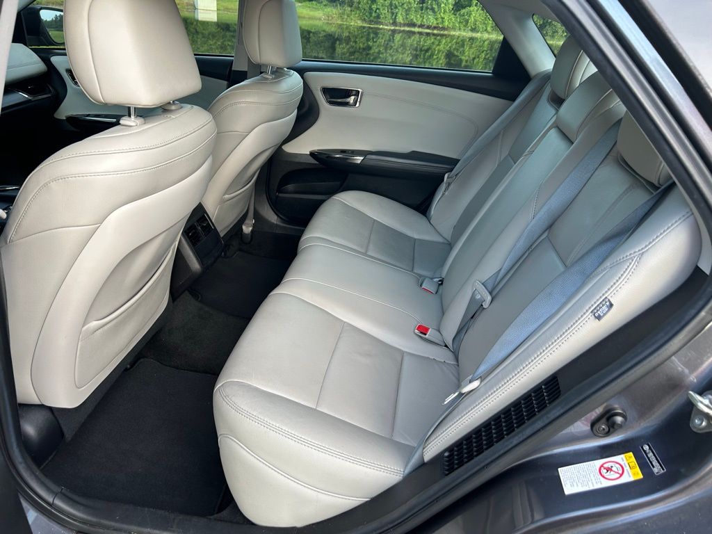 Thumbnail: 2016 Toyota Avalon - 13